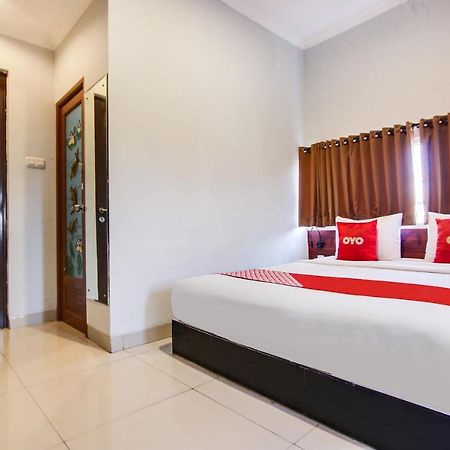 Collection O 91464 7 Dream Hotel Palembang Exterior photo