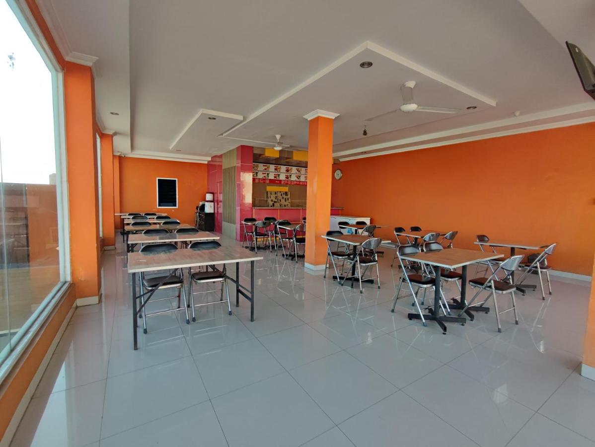 Collection O 91464 7 Dream Hotel Palembang Exterior photo
